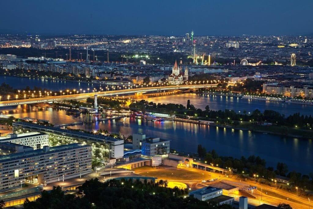 Schoenes Living Am Donauufer Βιέννη Εξωτερικό φωτογραφία
